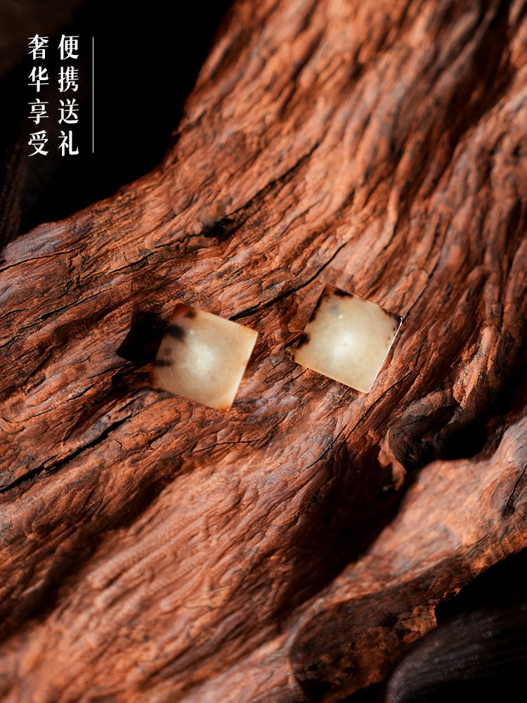 Aogrgin Eco-friendly natural horn square earrings, handcrafted for a unique, sustainable style