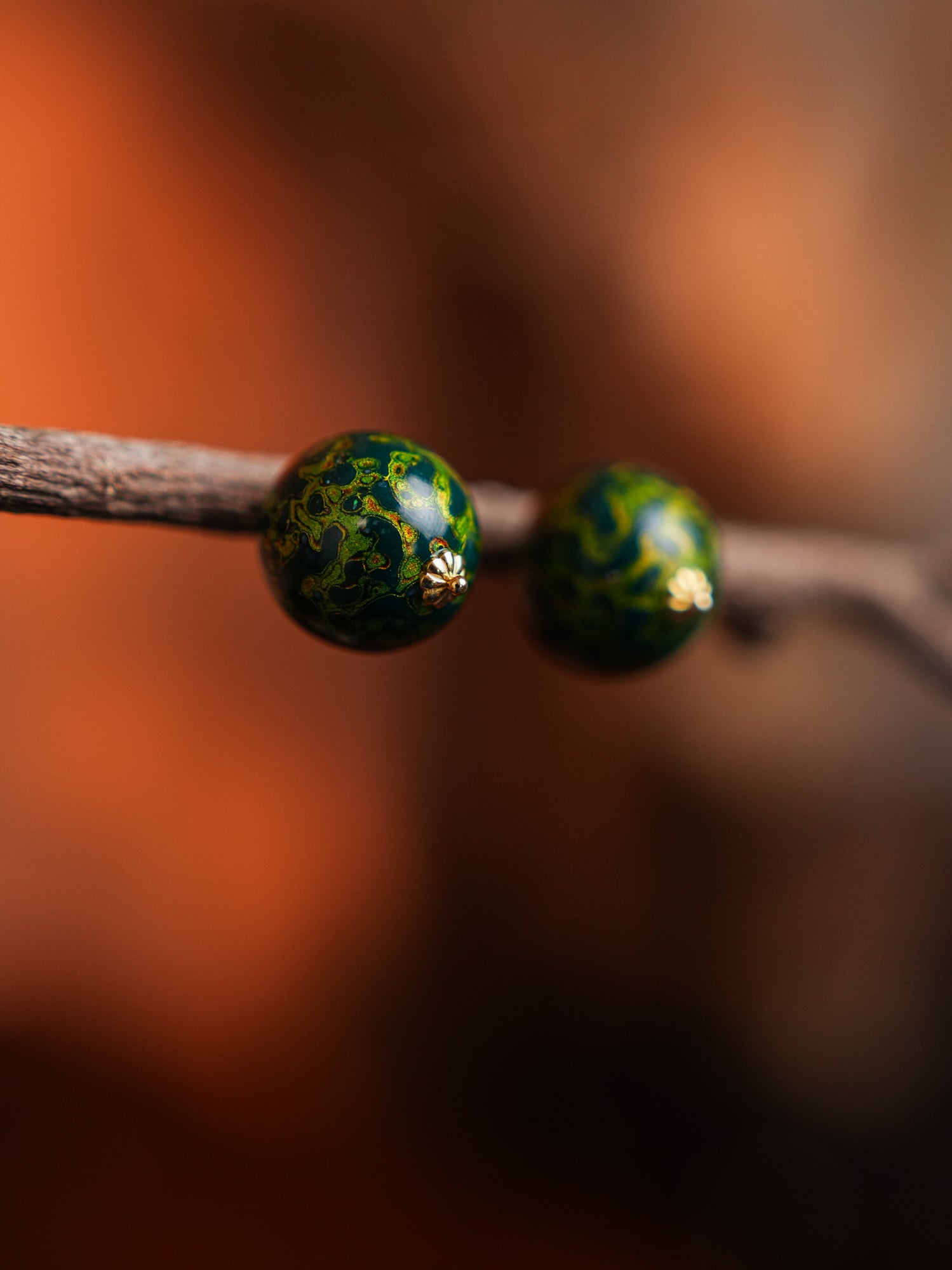 【Lacquer】Oriental handmade lacquer beads natural earrings