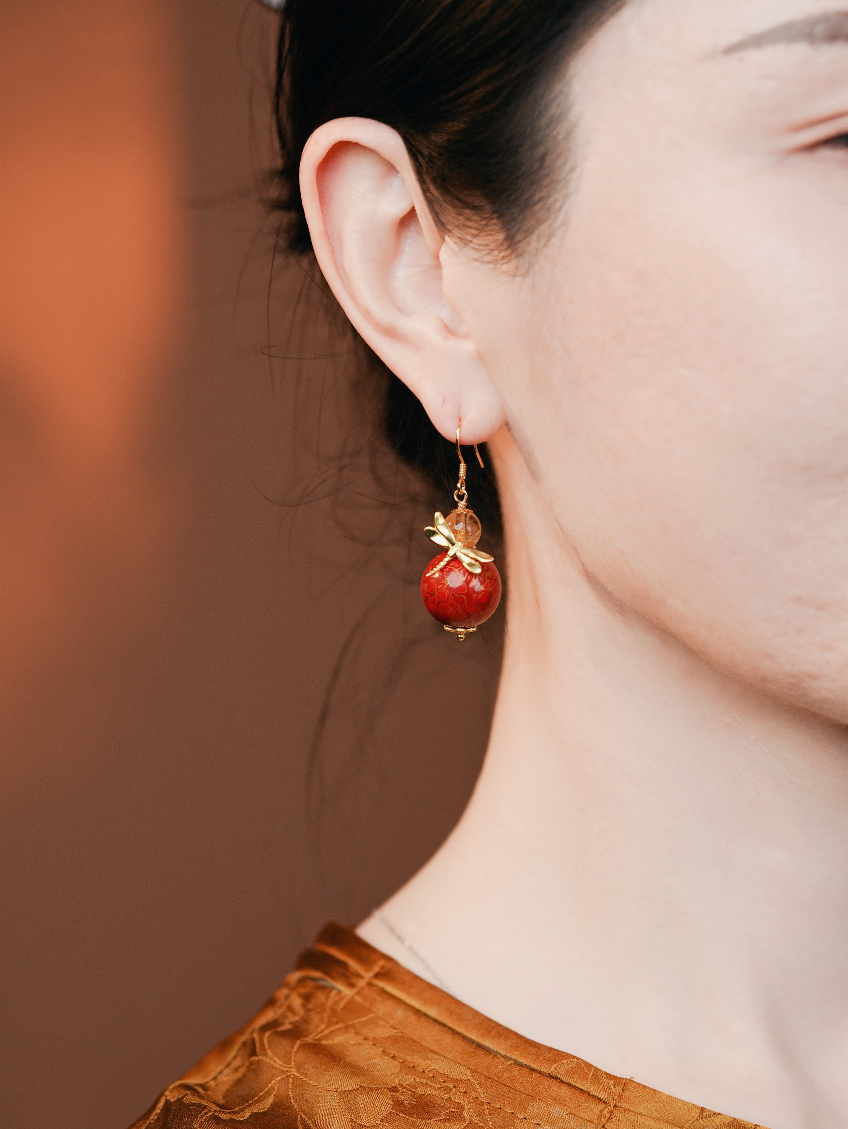 【Summer】Red Lacquer Bead Earrings with Gold Dragonflies