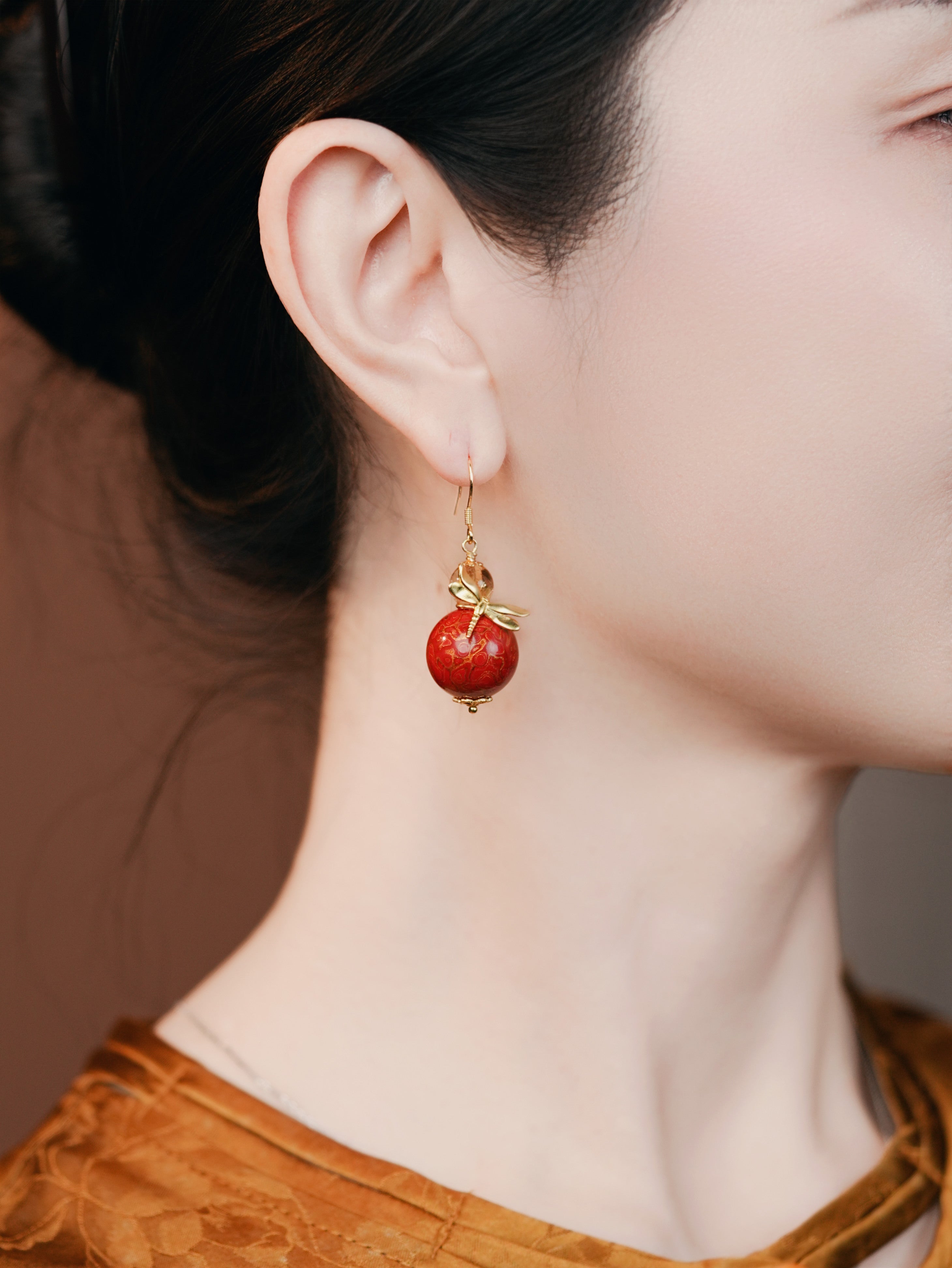 【Summer】Red Lacquer Bead Earrings with Gold Dragonflies